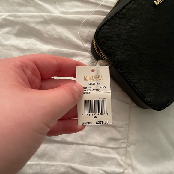 NWT Michael Kors belt bag - Picture 5 of 5